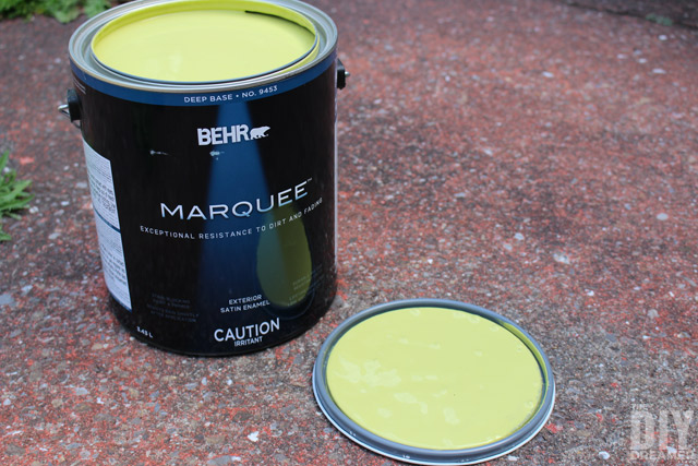 BEHR MARQUEE™ Exterior Satin Enamel in Pistachio