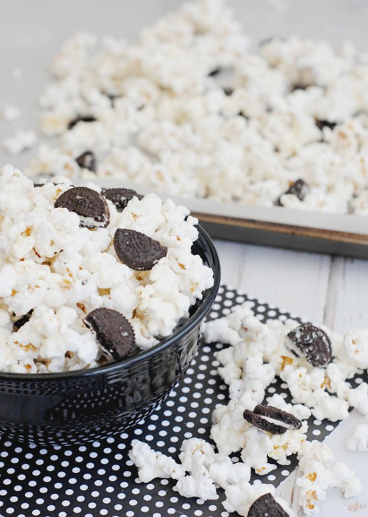 White Chocolate OREO Popcorn