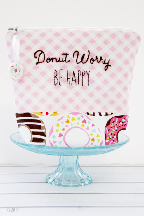 Cute and Easy Donut Zipper Pouch