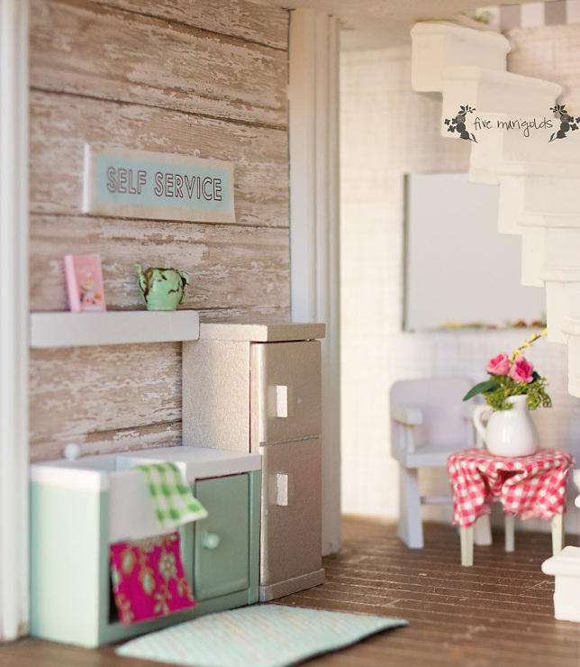 Vintage Dollhouse Remodel: Kitchen